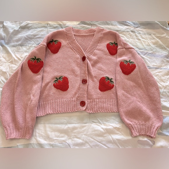 Strawberry Sweater Pink Size M - NWOT Never Worn. - Picture 1 of 3